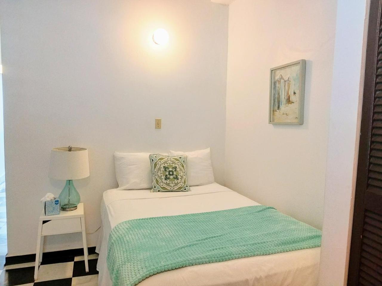 אפרטהוטל La Capitana Old San Juan Building מראה חיצוני תמונה